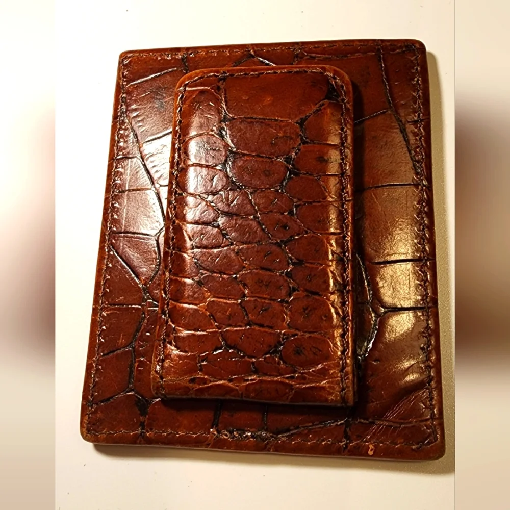 Men's 100% Gator Money Clip/Two Card Slot Wallet. New. Deal! Cognac